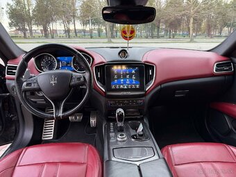 Maserati Ghibli 3.0 V6 Diesel 202kW AT8 12/2017 - 9