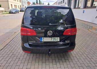 Volkswagen Touran 2,0 TDI Cup Comfort nafta manuál 103 kw - 9