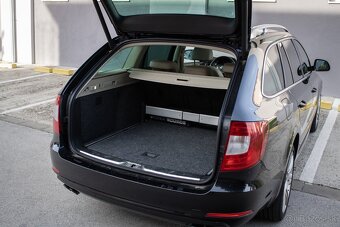 Škoda Superb Combi 3.6 FSI 4X4 Elegance - 9