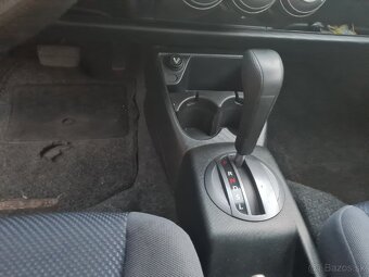 Predám Honda Jazz 1,4i automat - 9