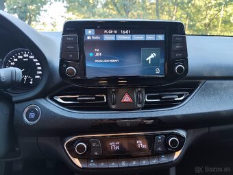 Hyundai i30 1.5 T-GDi mHEV iMT Play - 9