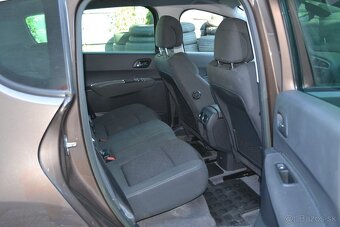 Peugeot 3008 1.6i Vti - 9