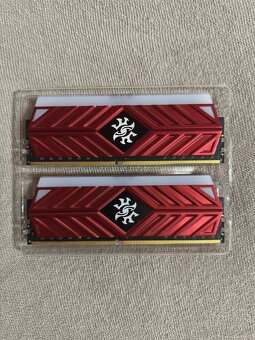 32GB XPG DDR4 3200mhz CL16 8GB RGB RAM STICKS - 4x8GB kit - 9