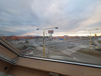 LUX Kancelárie oproti HORNBACHU - 9