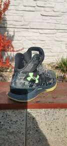 Under Armour Curry veľ.42,5 - 9