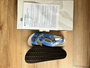 Zdravotné ortopedicko- rehabilitačné letné kožené sandále - 9