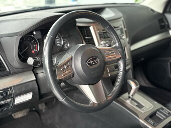 Subaru Legacy Wagon 2.0 i VA CVT 172000km 2010 - 9