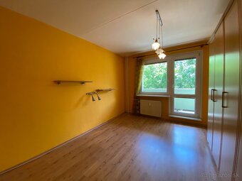 Trojizbový byt s loggiou blízko centra Lučenec - Vajanského - 9