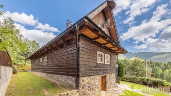 Exkluzívna chata s úžasným výhľadom na predaj, Huty - 9