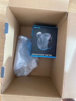 Predám volant Logitech G920+shifter - 9