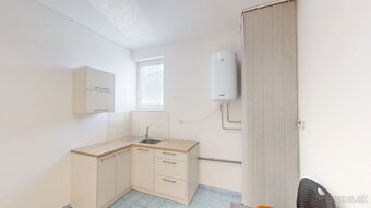 PINK Reality Prenájom kancelárie – 36 m², moderné priestory - 9