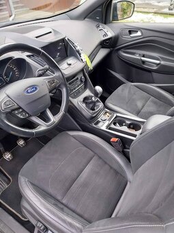 Ford Kuga ST Line - 9