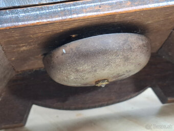 Predám funkčné starožitné stolové hodiny BADISCHE Furtwangen - 9