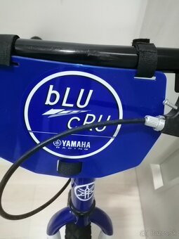YAMAHA - 9