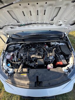 Toyota corola Combi 1,8 hybrid - 9