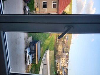 Výborný veľký 2 izbový byt aj s balkónom v super bytovke - 9
