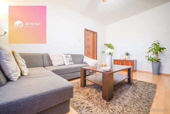 Predané 3 izbový byt s krásnymi výhľadmi na predaj v Seredi - 9