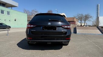 Škoda Superb Combi 2.0 TSI 4x4 Style DSG - 9