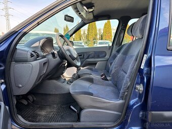 Renault Clio 1.4i RT - 9