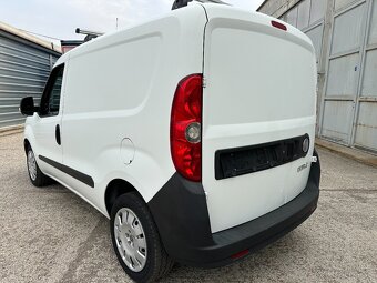 Fiat Dobló Cargo 1.4 - 9