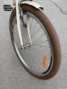 Štýlový dámsky mestský bicykel s košíkom – ako nový - 9