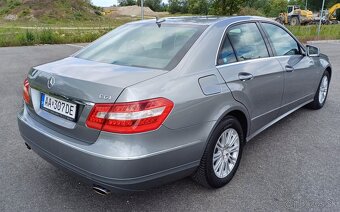 Mercedes E 350 CGI V6 7G-Tronic BlueEfficiency Elegance - 9