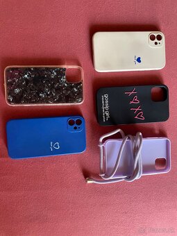 iPhone 11 - 9