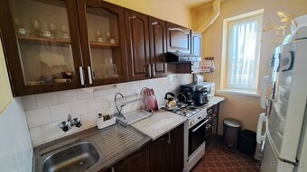 ZNÍŽENÁ CENA Na predaj 4 izbový rodinný dom v tichej časti  - 9