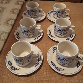 Retro kávové a čajové šálky 4. - 9