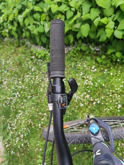 Predám horský bicykel BTWin Rockrider 520 - 9