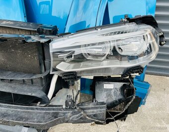 BMW X5M f85 naráznik chladiče kapota blatníky světla led - 9