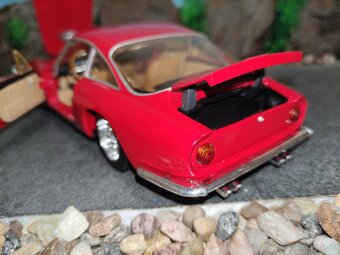 Prodám model 1:18 Ferrari 250GT Berlinetta Lusso - 9