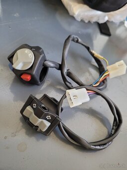 Ktm CEV Prepínač svetiel/húkačka /Štartér MITSUBA - 9