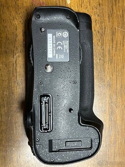 Nikon D810 + MB-D14 - 9