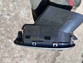 Suzuki Splash 2009 diely interieru, vyduch, svetlo, zrkadlo - 9