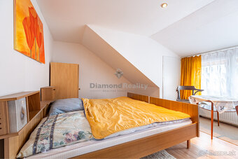 NA PREDAJ RODINNÝ DOM S 3 BYTOVÝMI JEDNOTKAMI, OBEC TELGÁRT - 9