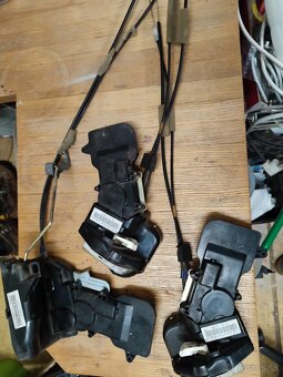 Predám diely Mazda 2, 1,25 benzín 2003 - 9