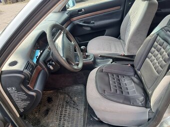 Audi A4 B5 1.8 i - 9