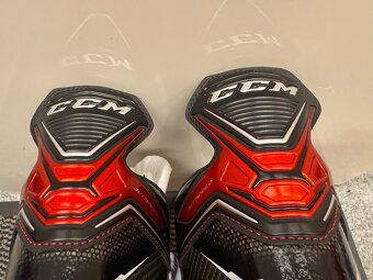 BRUSLE CCM JETSPEED FT460, vel. 47/11 D - 9