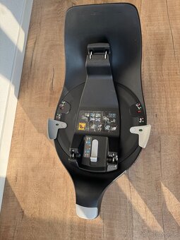 Autosedačka a základňa Maxi Cosi - 9