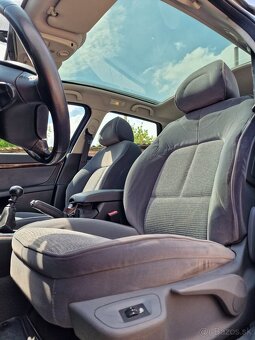 407 SW executive 2.0Hdi - 9