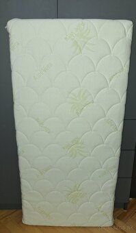 Postieľka s pultíkom - 9