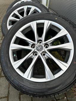 Preumatiky 235/55 R18 100H - 9