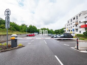 Praktický 3 izb. byt v Novostavbe - zariadenie, parking - 9
