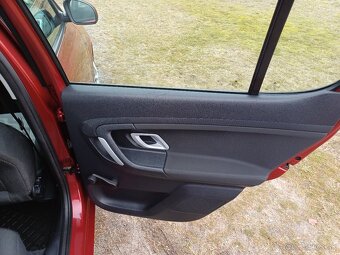 Predám Škoda Fabia 1,4i 16v, 63kw,rok výroby 10/2007,1.majit - 9