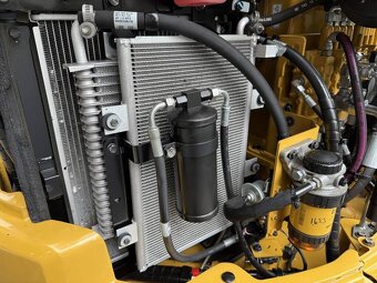 Bager Caterpillar 305.5E2 CR - 9