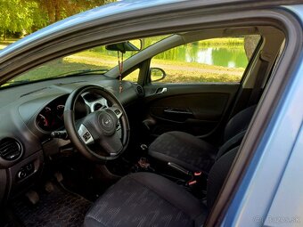 Opel Corsa 1.2 16V 63kw 2014 EcoTec Benzín Garážované - 9