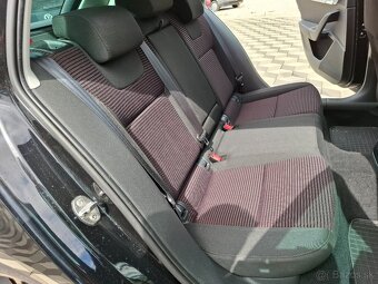 ŠKODA OCTAVIA KOMBI 2,0 CR TDI SPORT,110KW, 2013 - 9
