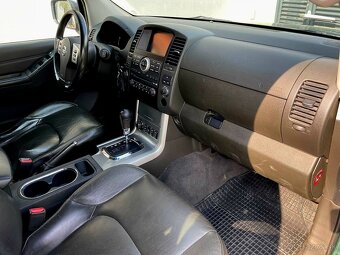 NISSAN NAVARA 3.0DCI - PREDAJ AJ NA SPLÁTKY - 9