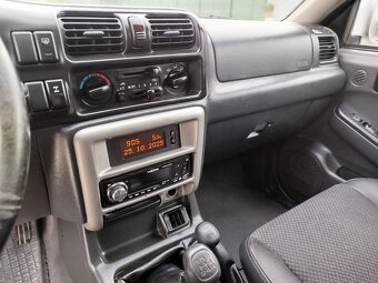 Opel Frontera B 2.2 benzín - 9